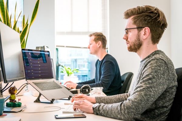 Real-Life Success Stories: How AI Transformed These 5 Businesses